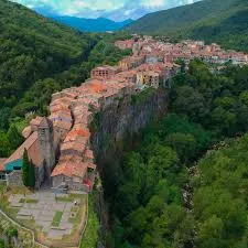 Castelfollit de la Roca